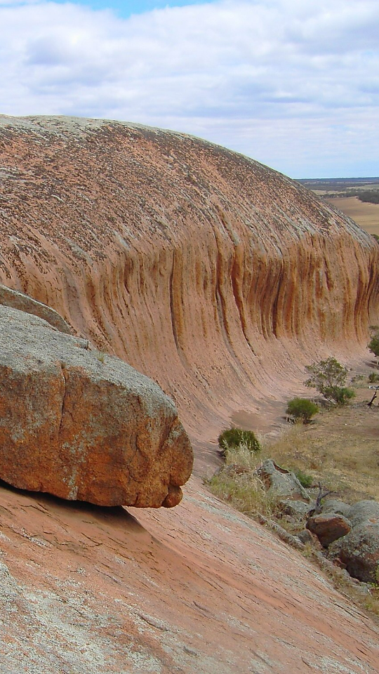 Australia's (really) big rocks to add to your next road trip - ABC News